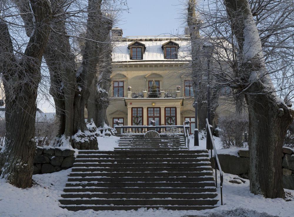 Goervaelns Slott Hotel Jarfalla Exterior foto